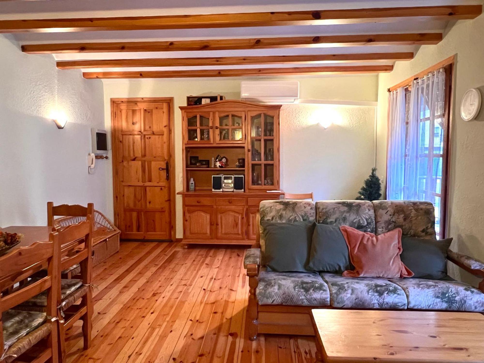 Rustic De - L'amfitriona Apartment Llavorsi